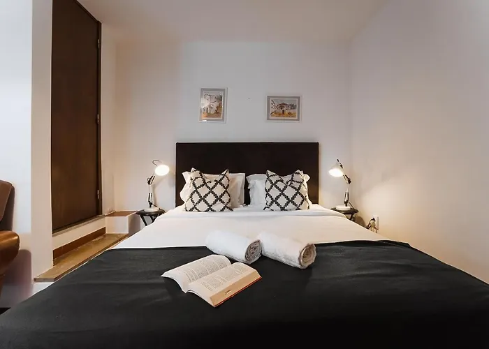 Obidos Priest Room